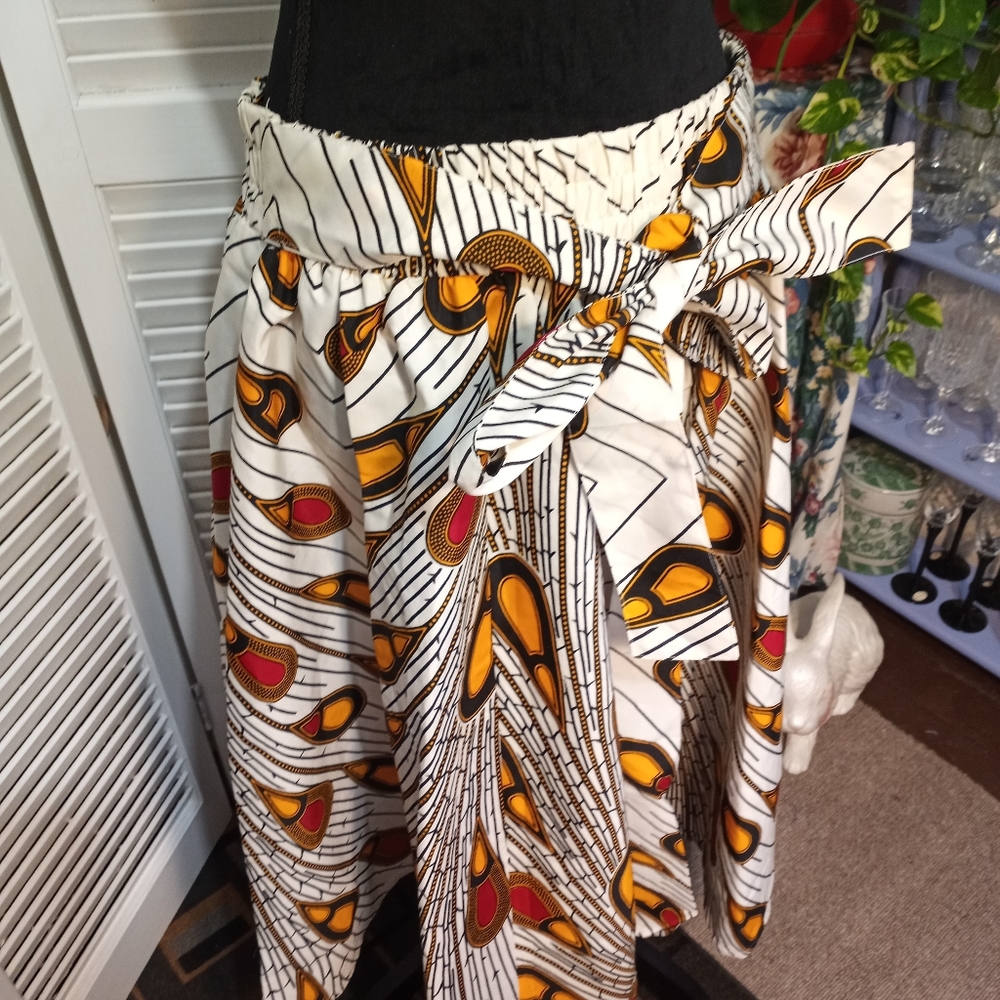 "Step In Style" African Skirt - Picture 2 of 13